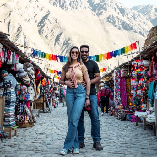 Pareja en Mercado de Pisac