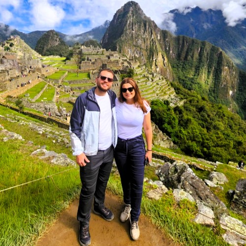 Pareja en Machu Picchu